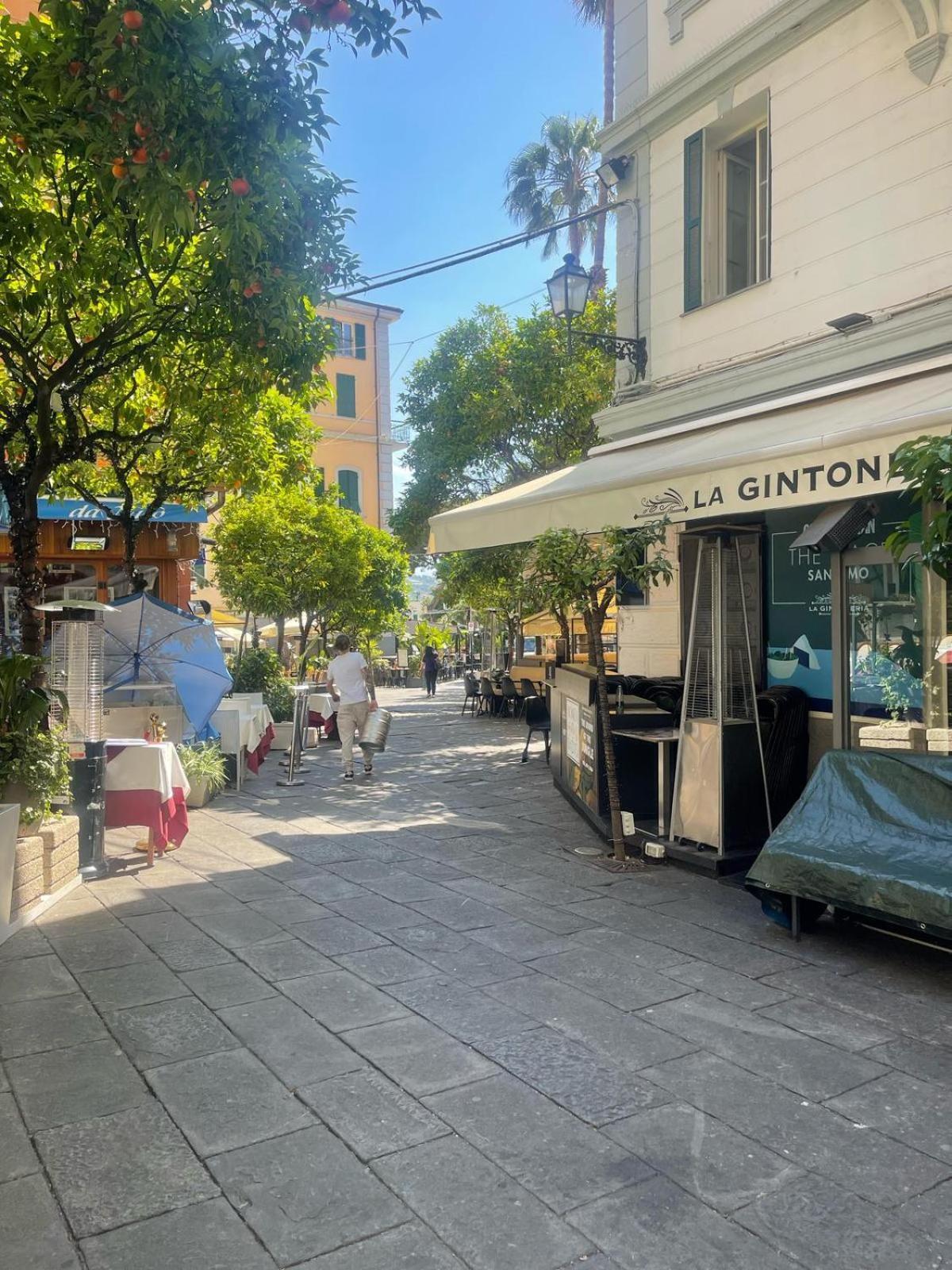 Apartment House Gaudio 38 *